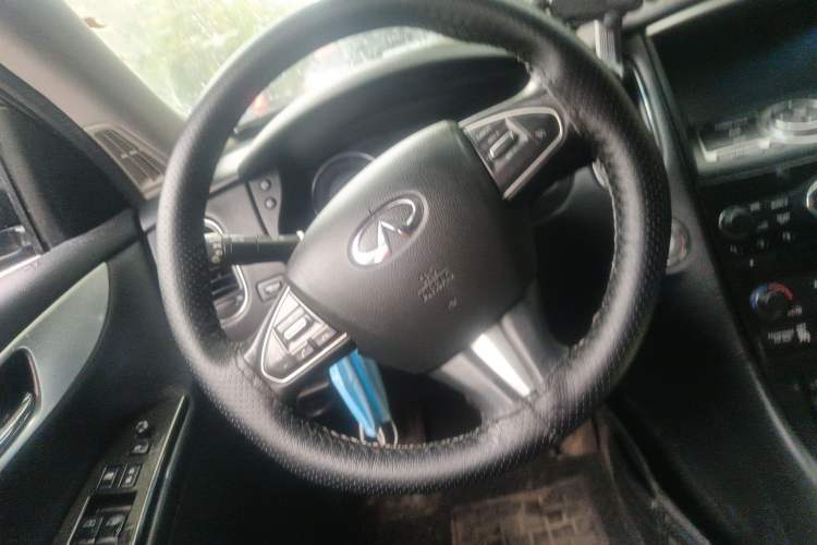 Used Infiniti QX50 2015 2.5L Comfort Edition Steering Wheel