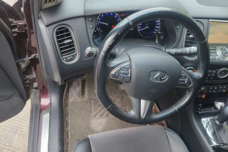 Used Infiniti QX50 2015 2.5L Comfort Edition Steering Wheel