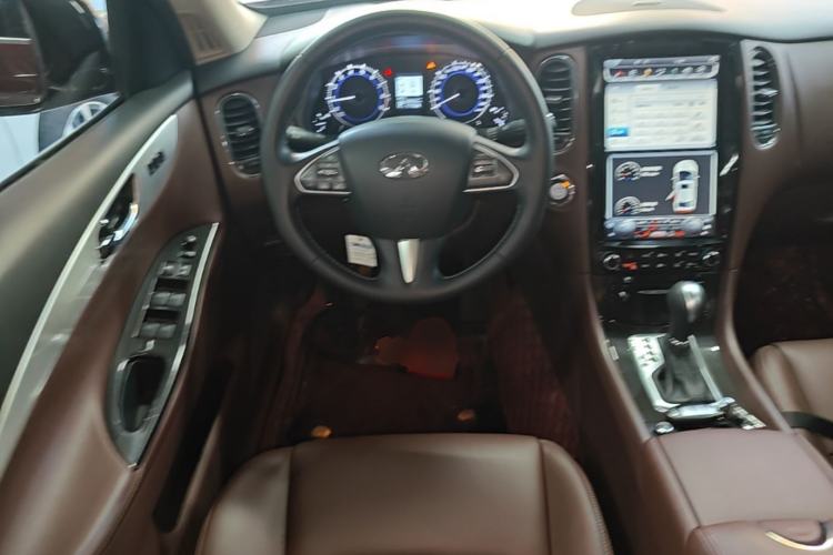 Used Infiniti QX50 2015 2.5L Luxury Edition Steering Wheel