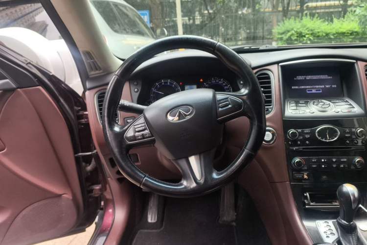 Used Infiniti QX50 2015 2.5L Enjoyment Edition Steering Wheel