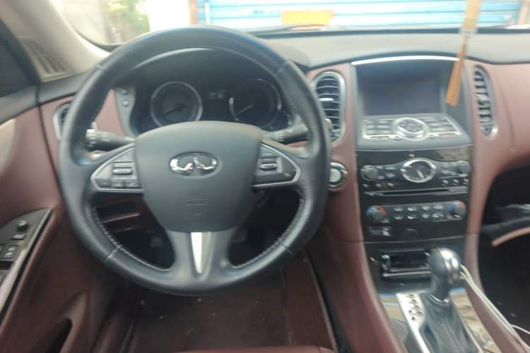 Used Infiniti QX50 2015 2.5L Enjoyment Edition Steering Wheel