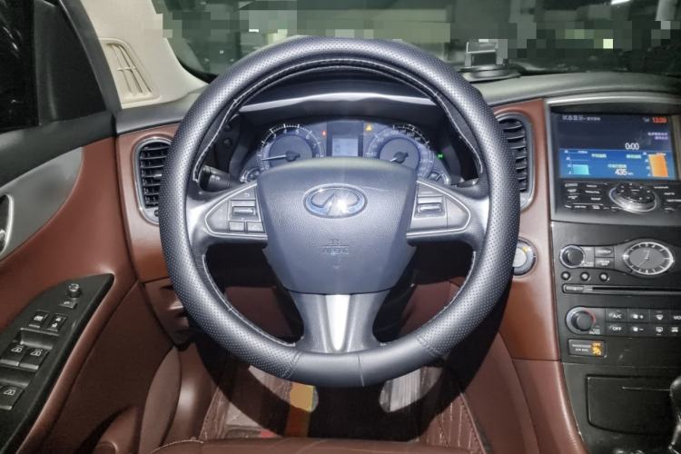 Used Infiniti QX50 2015 2.5L Luxury Edition Steering Wheel