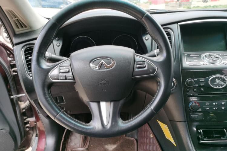 Used Infiniti QX50 2015 2.5L Comfort Edition Steering Wheel