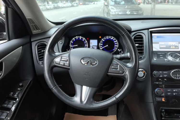 Used Infiniti QX50 2015 2.5L Comfort Edition Steering Wheel