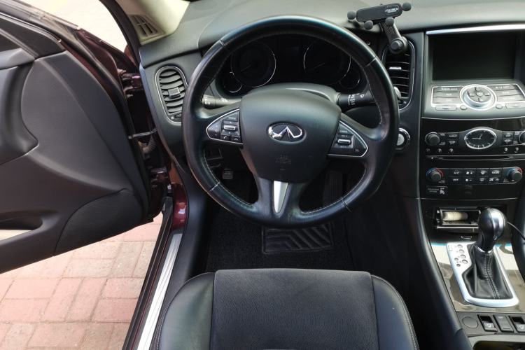 Used Infiniti QX50 2015 2.5L Comfort Edition Steering Wheel