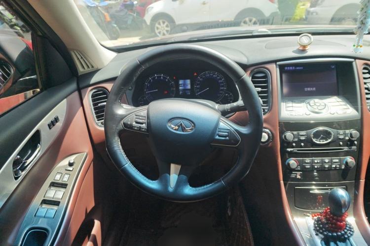 Used Infiniti QX50 2015 2.5L Luxury Edition Steering Wheel