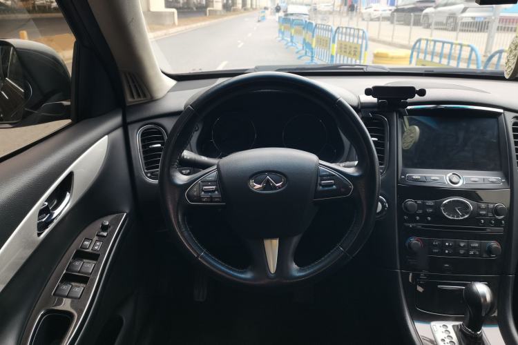 Used Infiniti QX50 2015 2.5L Comfort Edition Steering Wheel