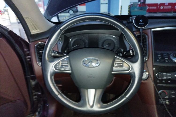 Used Infiniti QX50 2015 2.5L Enjoyment Edition Steering Wheel