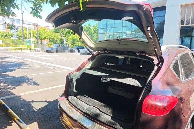 Used Infiniti QX50 2015 2.5L Luxury Edition Trunk