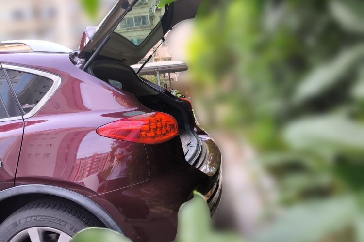Used Infiniti QX50 2015 2.5L Enjoyment Edition Trunk