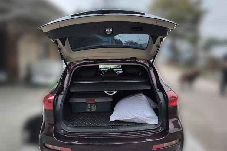 Used Infiniti QX50 2015 2.5L Luxury Edition Trunk