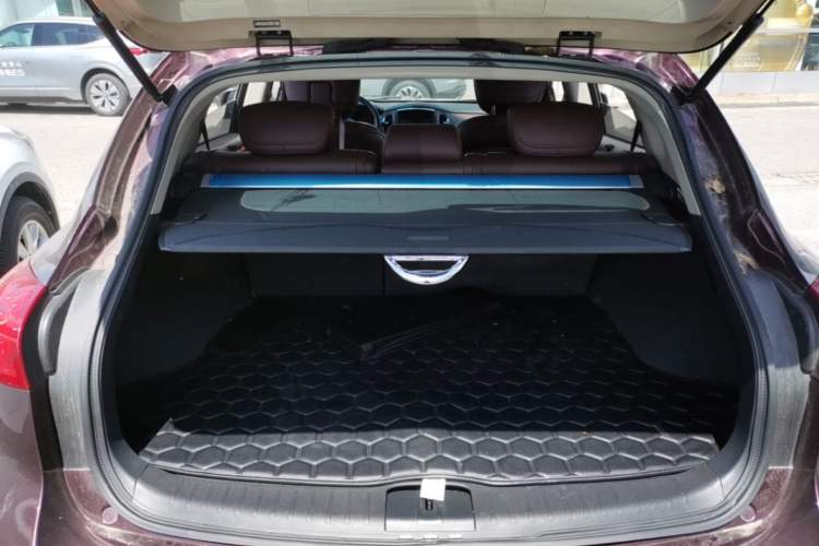 Used Infiniti QX50 2015 2.5L Enjoyment Edition Trunk