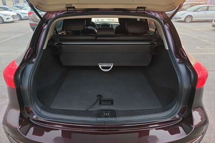 Used Infiniti QX50 2015 2.5L Comfort Edition Trunk