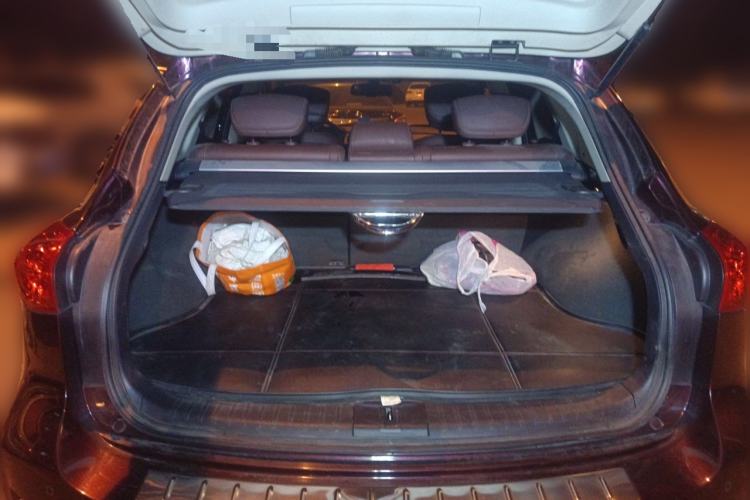 Used Infiniti QX50 2015 2.5L Luxury Edition Trunk
