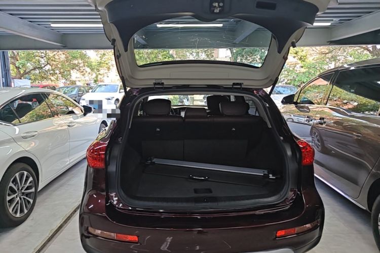 Used Infiniti QX50 2015 2.5L Luxury Edition Trunk