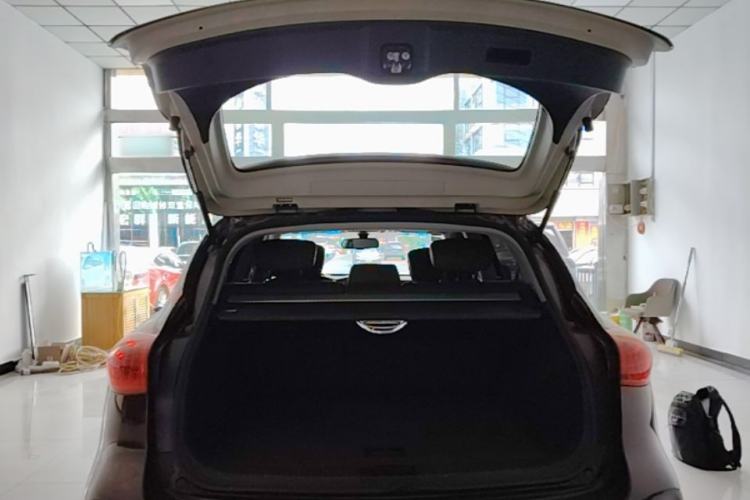 Used Infiniti QX50 2015 2.5L Enjoyment Edition Trunk