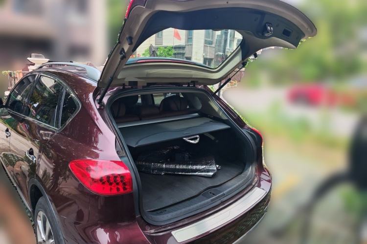 Used Infiniti QX50 2015 2.5L Enjoyment Edition Trunk