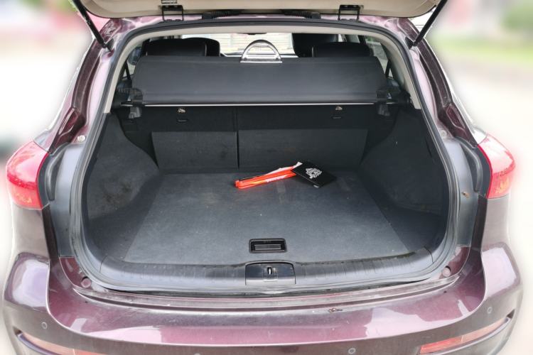 Used Infiniti QX50 2015 2.5L Comfort Edition Trunk