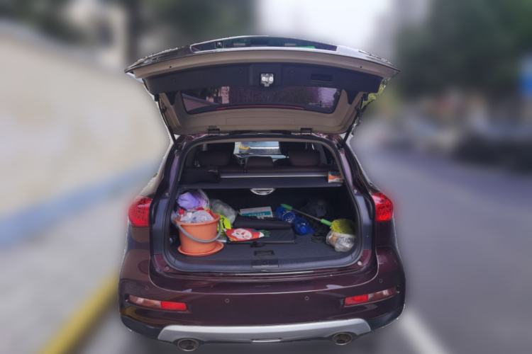 Used Infiniti QX50 2015 2.5L Enjoyment Edition Trunk