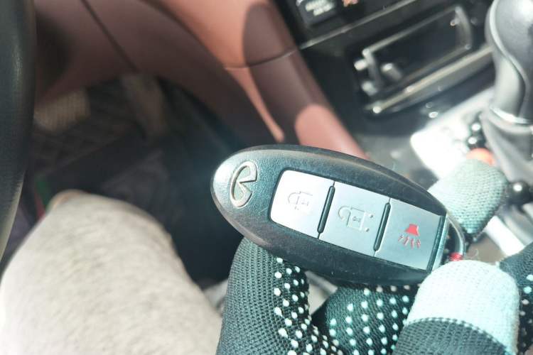 Used Infiniti QX50 2015 2.5L Enjoyment Edition Vehicle Key