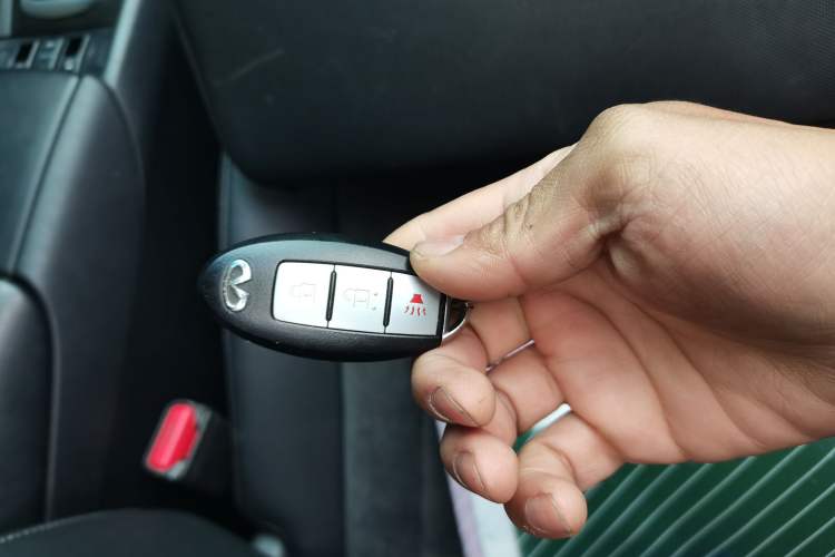 Used Infiniti QX50 2015 2.5L Comfort Edition Vehicle Key