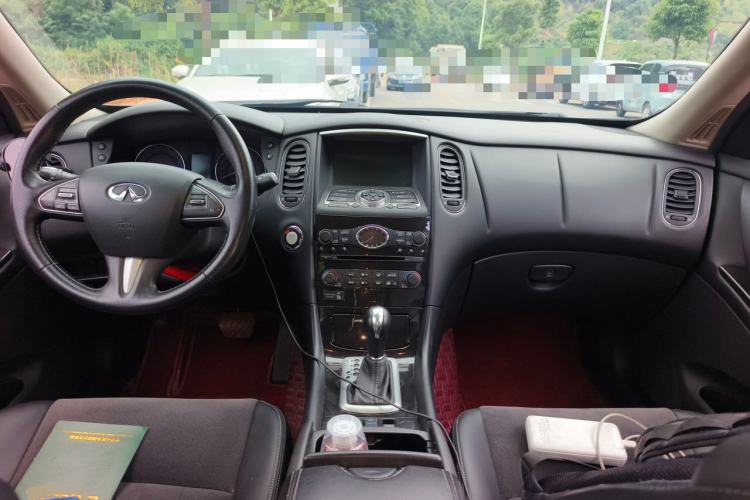 Used Infiniti QX50 2015 2.5L Comfort Edition Center Console