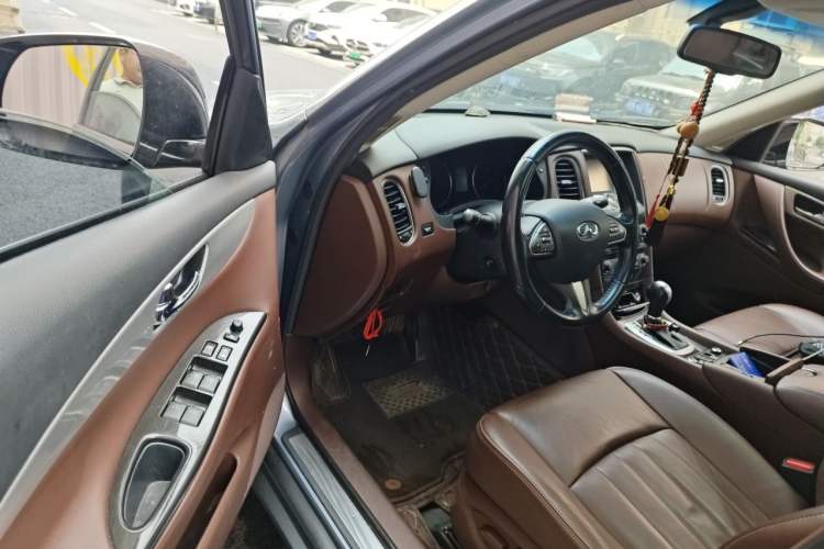 Used Infiniti QX50 2015 2.5L Enjoyment Edition Driver Seat