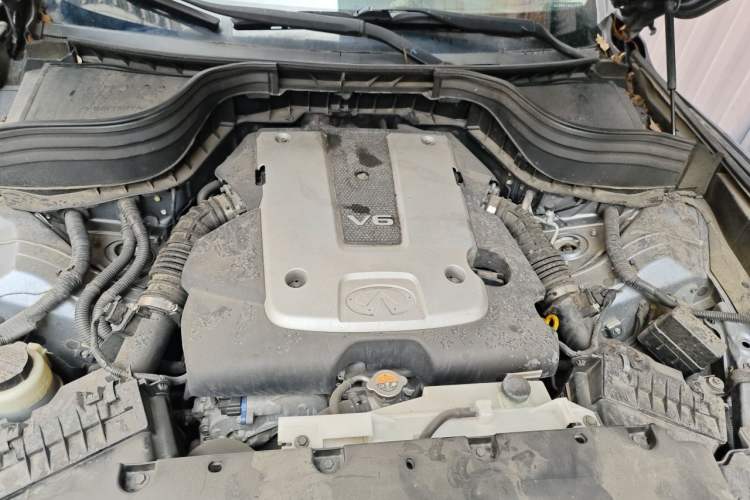 Used Infiniti QX50 2015 2.5L Enjoyment Edition Engine Bay