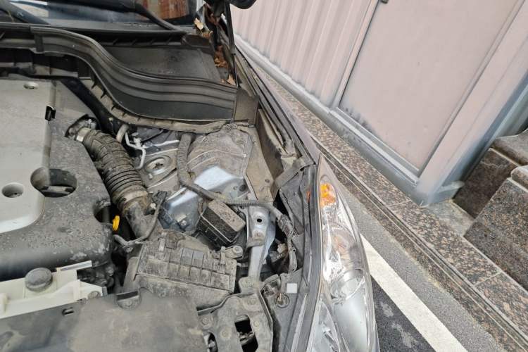 Used Infiniti QX50 2015 2.5L Enjoyment Edition Engine Bay Left