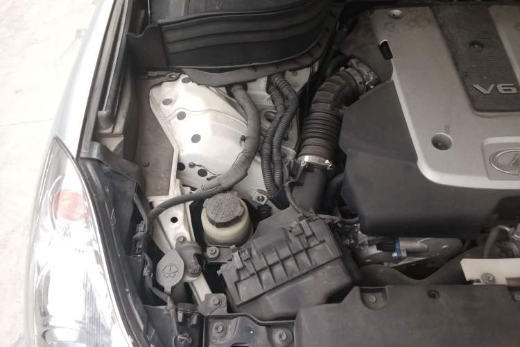 Used Infiniti QX50 2015 2.5L Luxury Edition Engine Bay Right