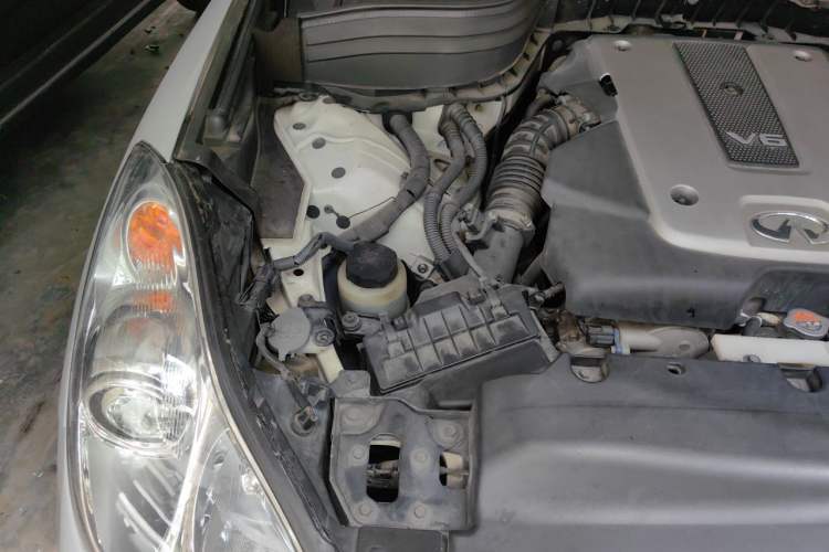 Used Infiniti QX50 2015 2.5L Enjoyment Edition Engine Bay Right