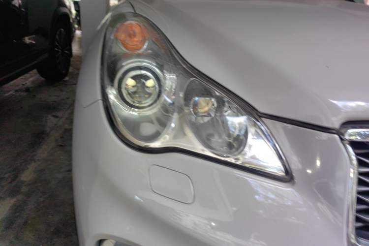 Used Infiniti QX50 2015 2.5L Enjoyment Edition Right Front Headlight