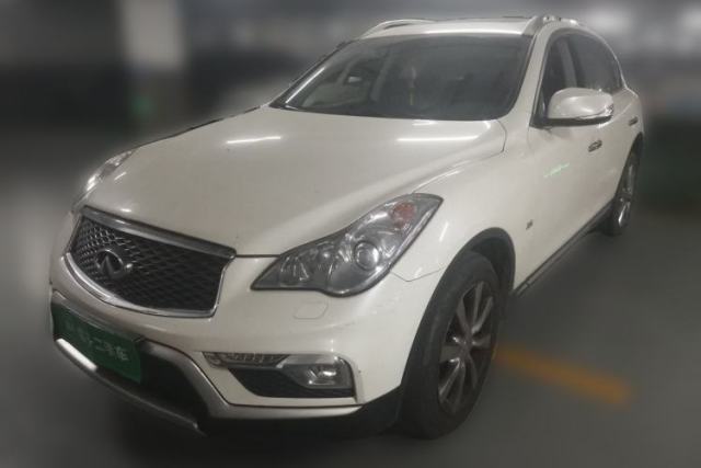Ojetý Infiniti QX50 2015 2.5L Enjoyment Edition