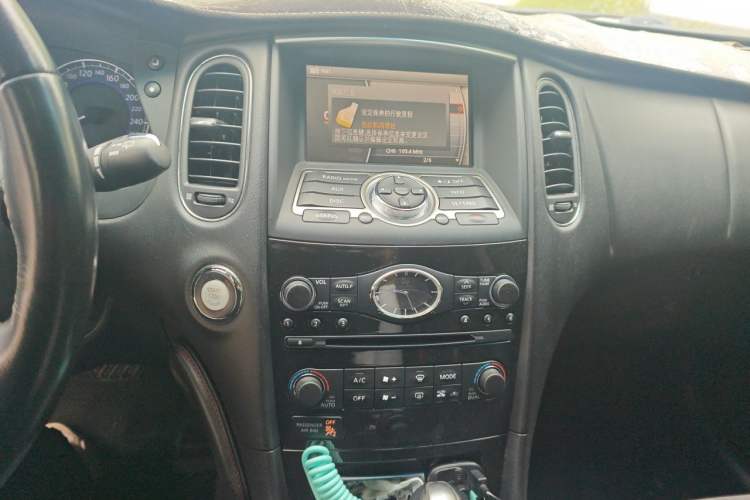 Used Infiniti QX50 2015 2.5L Comfort Edition Audio And AC Panel