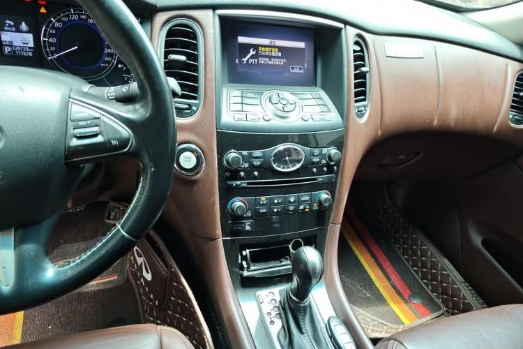 Used Infiniti QX50 2015 2.5L Enjoyment Edition Audio And AC Panel