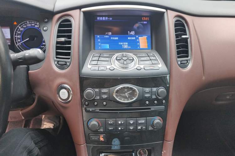 Used Infiniti QX50 2015 2.5L Enjoyment Edition Audio And AC Panel