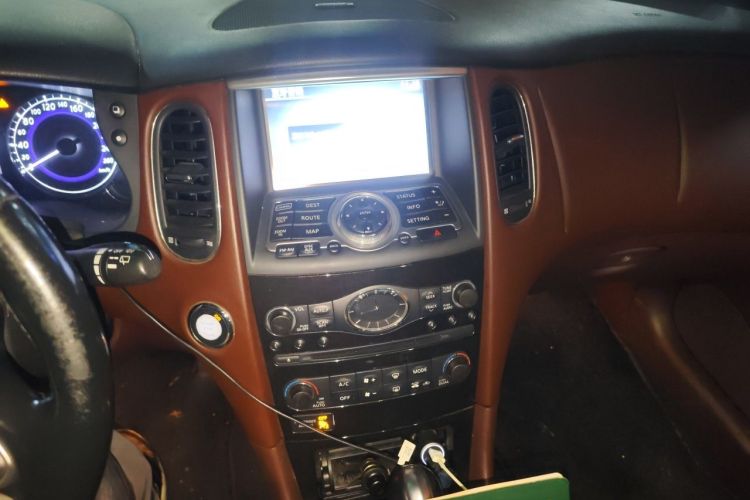 Used Infiniti QX50 2015 2.5L Luxury Edition Audio And AC Panel