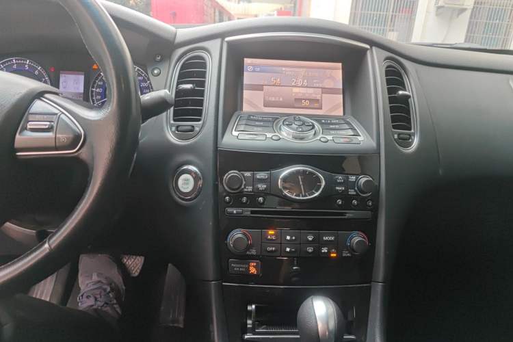 Used Infiniti QX50 2015 2.5L Comfort Edition Audio And AC Panel