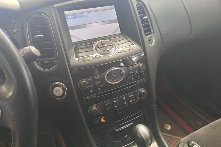 Used Infiniti QX50 2015 2.5L Comfort Edition Audio And AC Panel