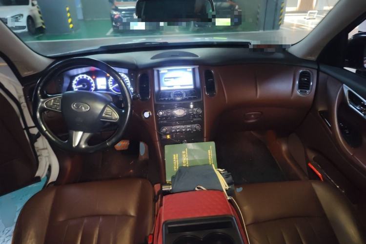 Used Infiniti QX50 2015 2.5L Luxury Edition Center Console