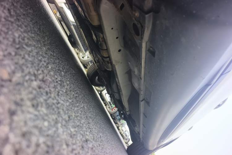 Used Infiniti QX50 2015 2.5L Comfort Edition Chassis Front Left