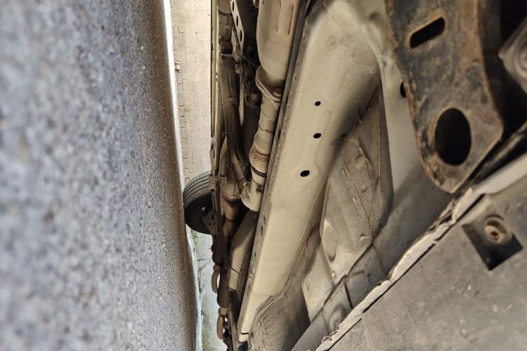 Used Infiniti QX50 2015 2.5L Comfort Edition Chassis Front Left