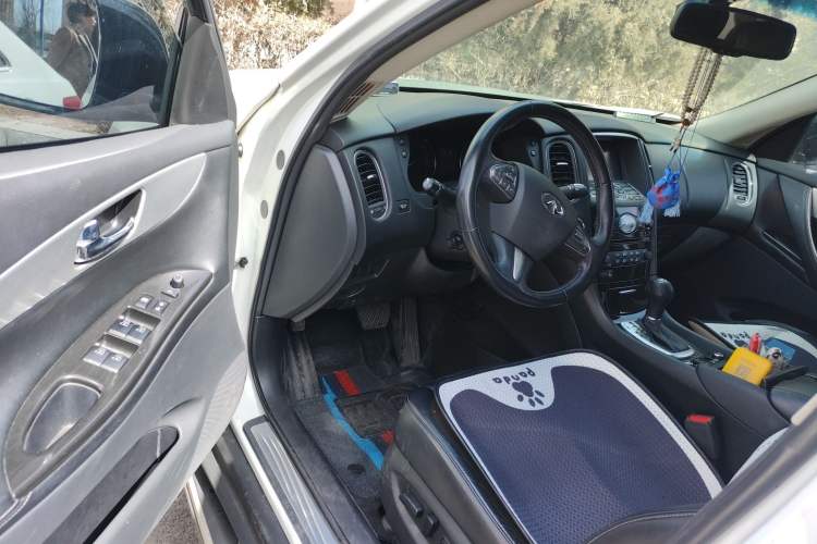 Used Infiniti QX50 2015 2.5L Enjoyment Edition Driver Seat