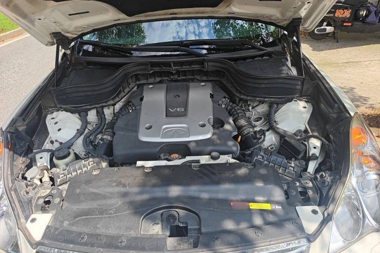 Used Infiniti QX50 2015 2.5L Luxury Edition Engine Bay