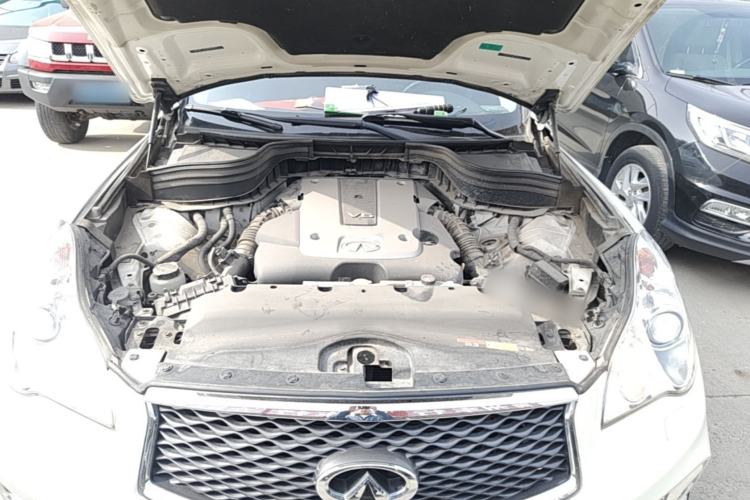 Used Infiniti QX50 2015 2.5L Enjoyment Edition Engine Bay
