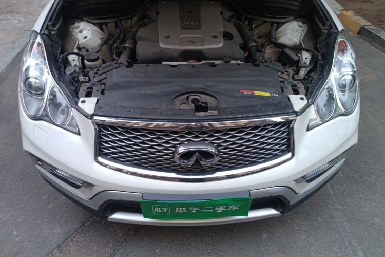 Used Infiniti QX50 2015 2.5L Enjoyment Edition Engine Bay