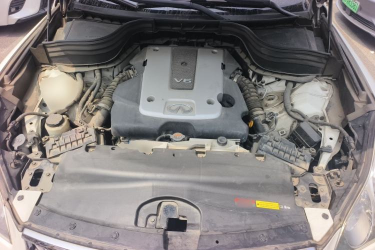 Used Infiniti QX50 2015 2.5L Comfort Edition Engine Bay