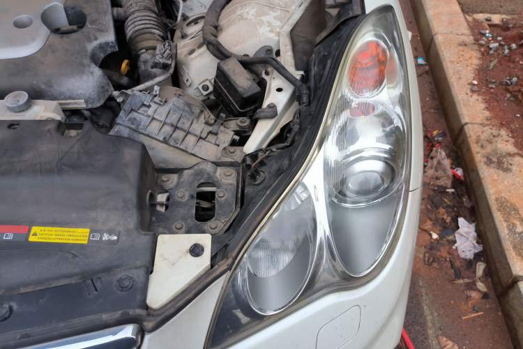 Used Infiniti QX50 2015 2.5L Enjoyment Edition Engine Bay Left