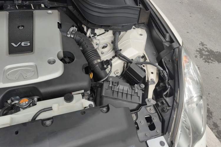 Used Infiniti QX50 2015 2.5L Enjoyment Edition Engine Bay Left