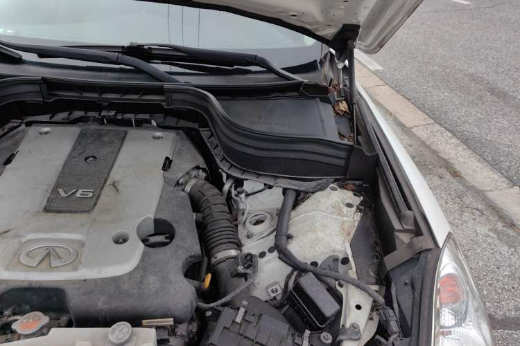 Used Infiniti QX50 2015 2.5L Enjoyment Edition Engine Bay Left